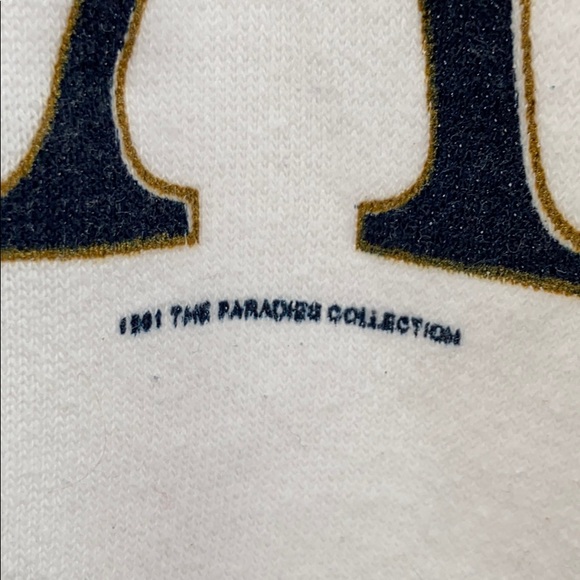 Vintage 1991 Made in the USA Connecticut Crewneck - Picture 3 of 4